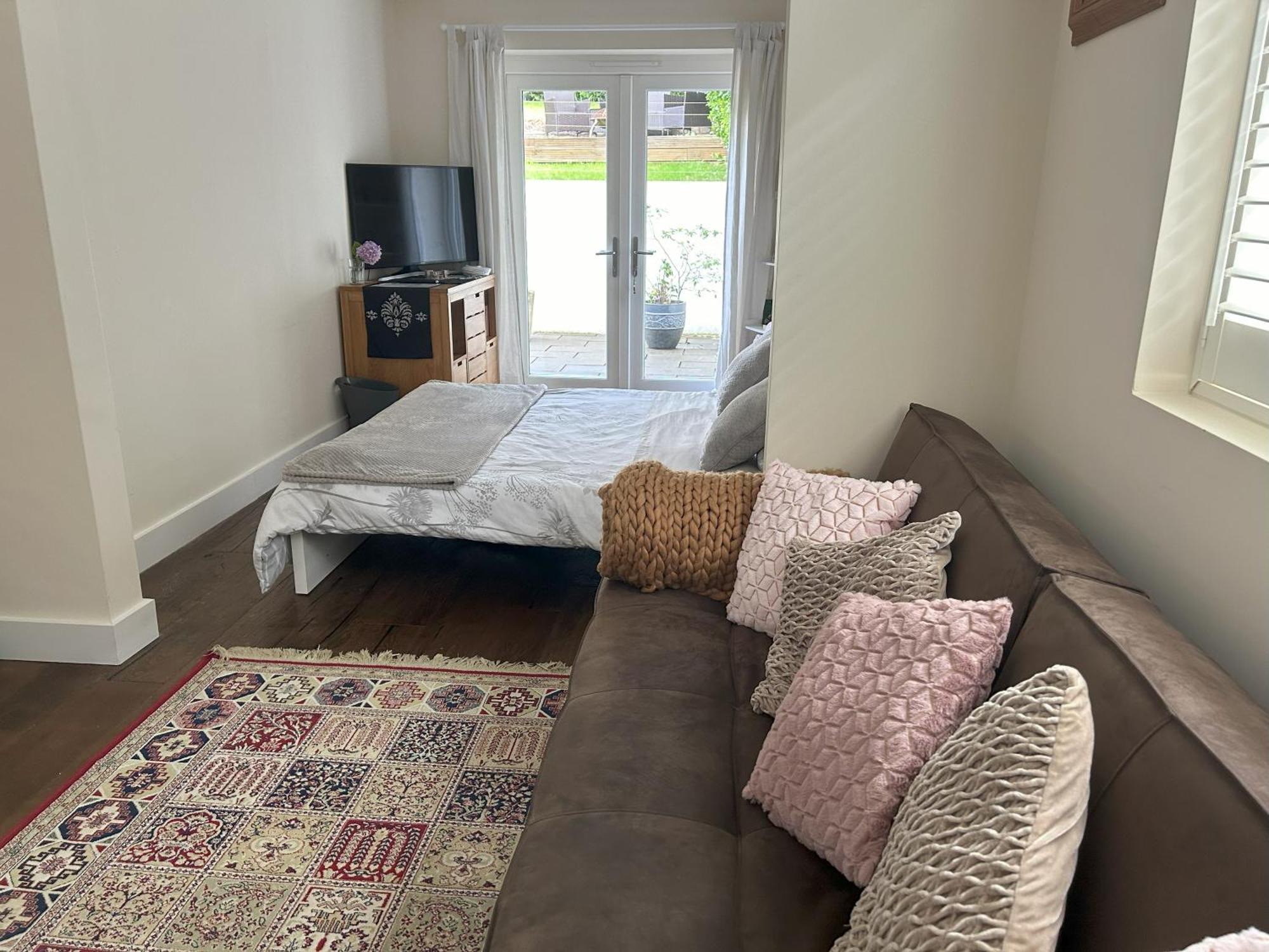 Sanctuary By The Sea With Large Room Including Lounge, Bathroom, Direct Garden Access & Free Parking Brighton Luaran gambar